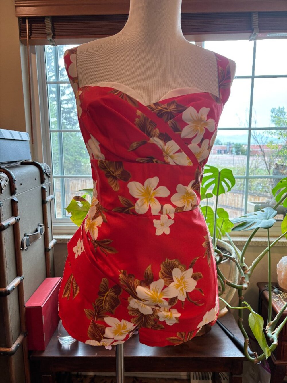 Vintage Suits by Mary Tiki Playsuit Small NWT